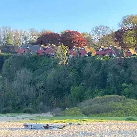 Pebbles Seaside Lodge Kingsdown  Exterior photo