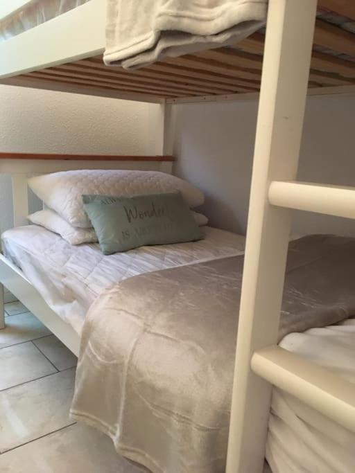 Chalet Pebbles Seaside *